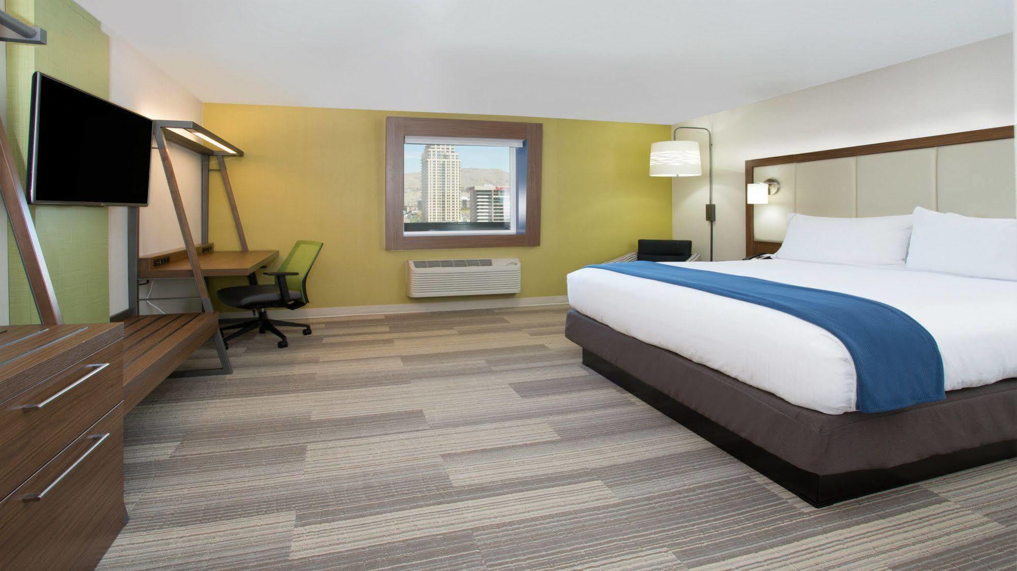 Baymont By Wyndham Roswell Hotel Bagian luar foto