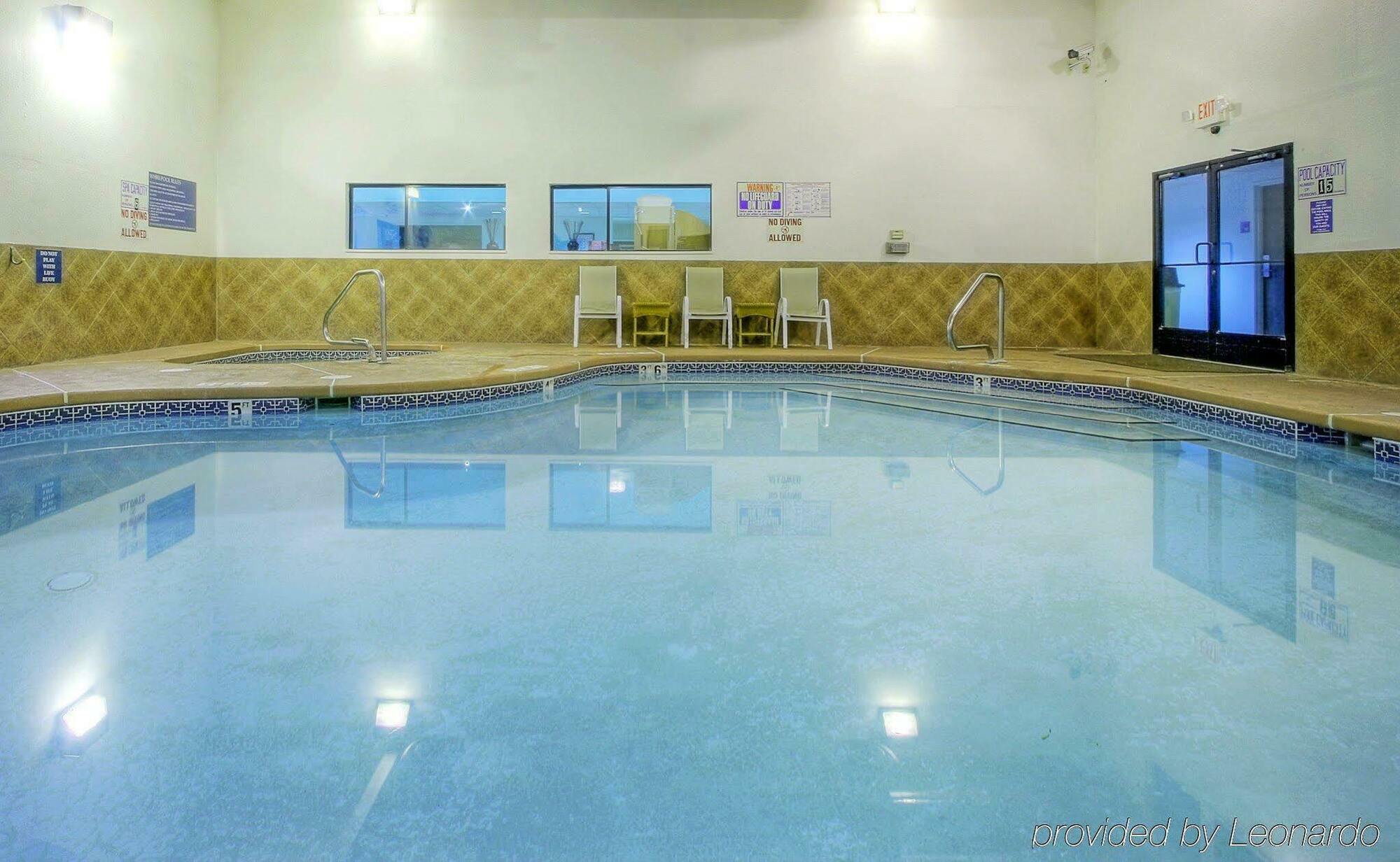 Baymont By Wyndham Roswell Hotel Bagian luar foto